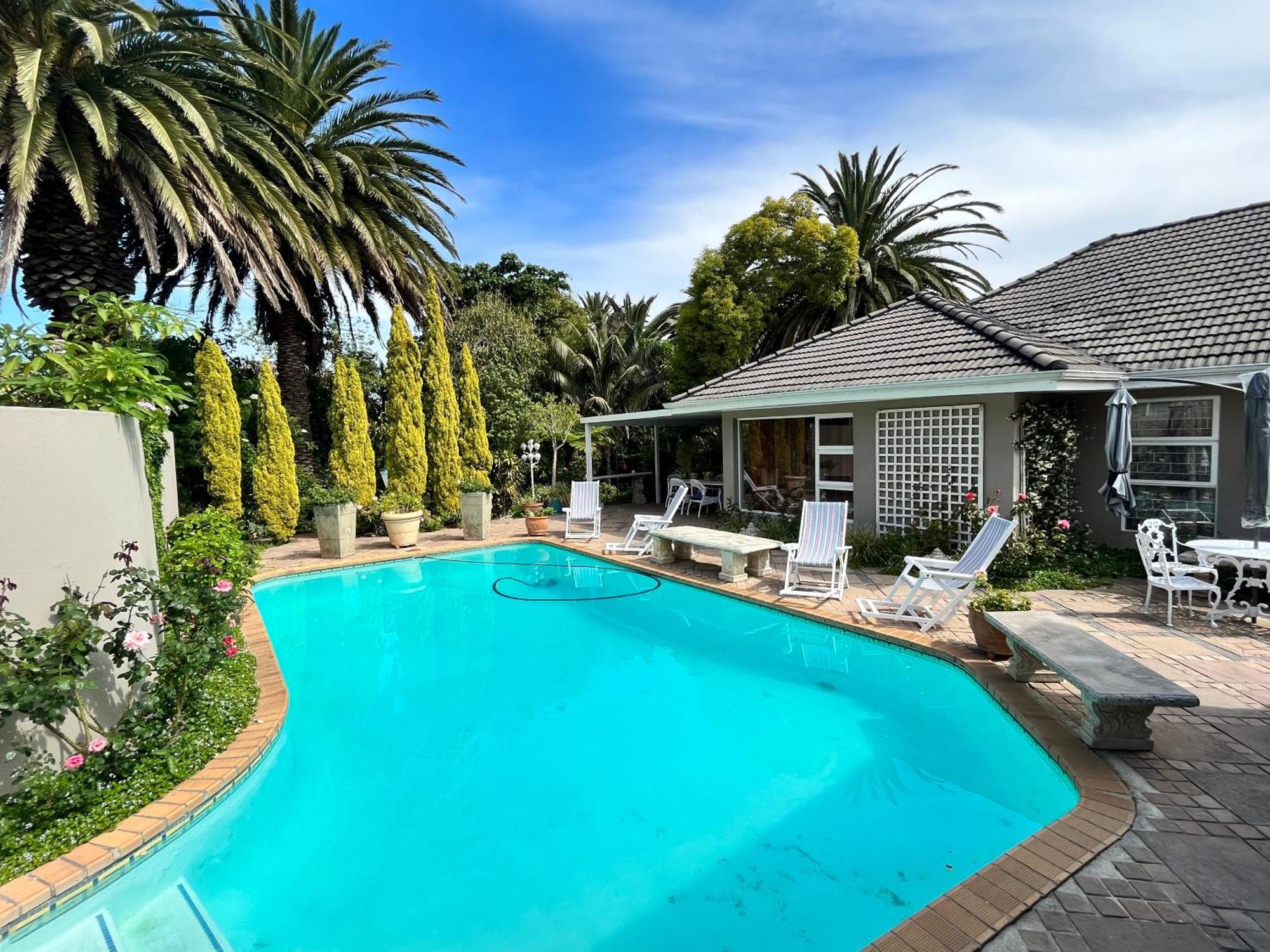 Somerset West Garden Apartments 2 ภายนอก รูปภาพ