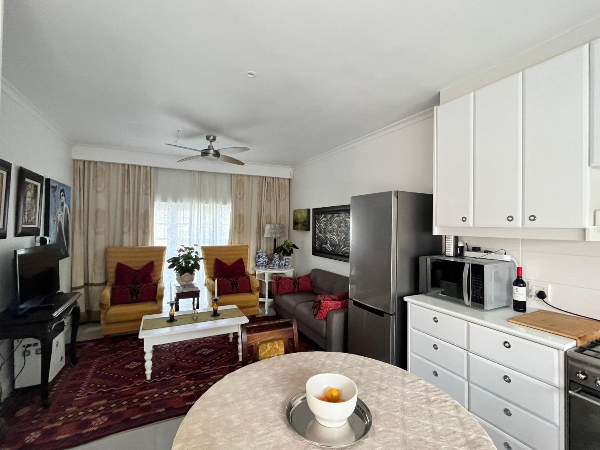 Somerset West Garden Apartments 2 ภายนอก รูปภาพ